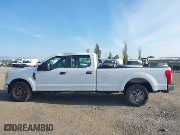 ✅ 2017 Ford F-250 Lariat • VIN: 1FT7W2A60HEB85791 • Лот: 43527008. Опубликован ранее на IAAI с пробегом 84 006 миль. Бесплатный доступ к архиву аукционных продаж из США и подробный отчёт об истории автомобиля на DreamBid. Изображение 14.