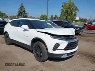 2023 Chevrolet Blazer LT z VIN 3GNKBCR42PS211964, wystawiony jako IAAI lot #43213143 z przebiegiem 36 925 mil mil oraz . Historia ofert i sprzedaży dostępna na DreamBid. Obrazek 1.