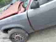 1991 Dodge Dakota z VIN 1B7GL23Y9M5234988, wystawiony jako IAAI lot #42243960 z przebiegiem 247 616 mil mil oraz . Historia ofert i sprzedaży dostępna na DreamBid. Obrazek 18.