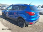 ✅ 2019 Ford Escape SE • VIN: 1FMCU9GD5KUA21304 • Lot: 43412070. Listed on IAAI with 136,834 mi. Free auction sales archive from the USA and detailed vehicle history report at DreamBid. Image 3.