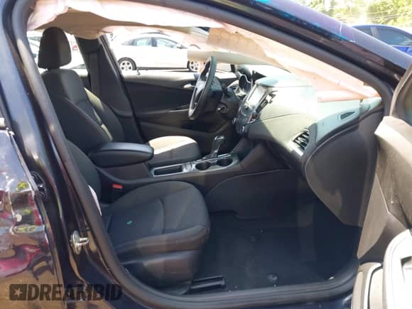 2016 Chevrolet Cruze LT with VIN 1G1BE5SM5G7269564, listed as a IAAI auction lot 42647283 with 149,326 mi miles and . Bid and sale history available at DreamBid. Image 5.