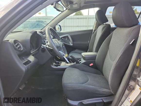 ✅ 2010 Toyota RAV4 Sport • VIN: JTMRK4DV3A5087637 • Lot: 85744535. Listed on Copart with 215,267 mi. Free auction sales archive from the USA and detailed vehicle history report at DreamBid. Image 7.