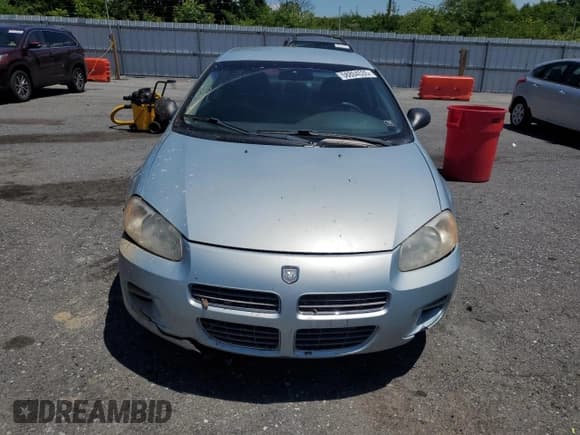 ✅ 2001 Dodge Stratus SE • VIN: 1B3EJ46U01N539275 • Lot: 58804535. Wystawiony na Copart z przebiegiem Nie podano. Bezpłatny archiwum sprzedaży aukcyjnych z USA i szczegółowy raport historii pojazdu na DreamBid. Zdjęcie 5.