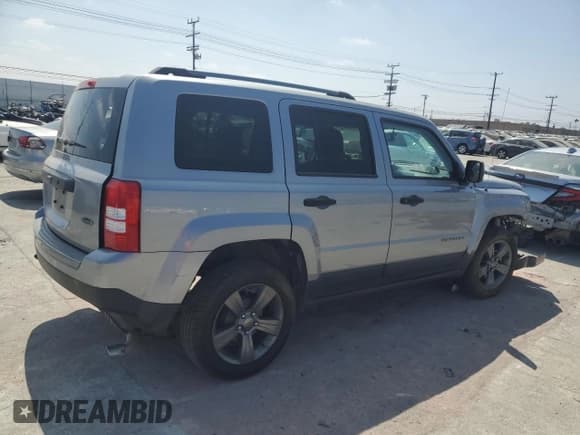 ✅ 2017 Jeep Patriot Sport SE • VIN: 1C4NJPBA8HD213333 • Lot: 65633645. Listed on Copart with 91,648 mi. Free auction sales archive from the USA and detailed vehicle history report at DreamBid. Image 3.