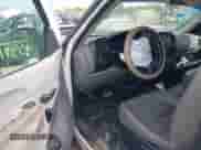 2010 Chevrolet Silverado 1500 Work Truck z VIN 1GCPCPEA1AZ215626, wystawiony jako IAAI lot #43373577 z przebiegiem 286 892 mil mil oraz . Historia ofert i sprzedaży dostępna na DreamBid. Obrazek 8.