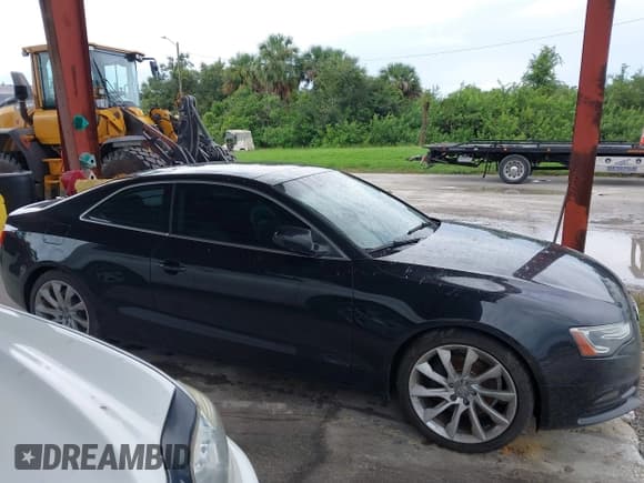 ✅ 2014 Audi A5 Premium Plus • VIN: WAULFAFR7EA050397 • Lot: 43092034. Listed on IAAI with 155,348 mi. Free auction sales archive from the USA and detailed vehicle history report at DreamBid. Image 13.