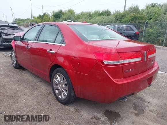 ✅ 2010 Lincoln MKZ • VIN: 3LNHL2GC6AR754328 • Lot: 42988750. Listed on IAAI with 117,944 mi. Free auction sales archive from the USA and detailed vehicle history report at DreamBid. Image 3.