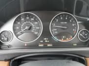 ✅ 2015 BMW 3 Series 328i xDrive • VIN: WBA3B5G57FNS16376 • Лот: 93133025. Опубликован ранее на Copart с пробегом 64 823 миль. Бесплатный доступ к архиву аукционных продаж из США и подробный отчёт об истории автомобиля на DreamBid. Изображение 9.