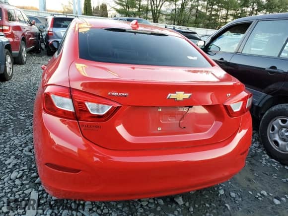 2016 Chevrolet Cruze LT z VIN 1G1BE5SM2G7244685, wystawiony jako Copart lot #68496922 z przebiegiem 88 586 mil mil oraz . Historia ofert i sprzedaży dostępna na DreamBid. Obrazek 6.