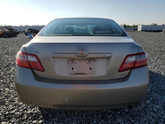 ✅ 2009 Toyota Camry LE • VIN: 4T4BE46K99R087737 • Лот: 90075355. Опубликован ранее на Copart с пробегом 92 908 миль. Бесплатный доступ к архиву аукционных продаж из США и подробный отчёт об истории автомобиля на DreamBid. Изображение 6.
