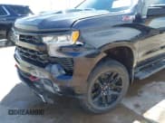 ✅ 2023 Chevrolet Silverado 1500 LT Trail Boss • VIN: 3GCUDFED3PG196963 • Lot: 42379114. Wystawiony na IAAI z przebiegiem 70 043 mil. Bezpłatny archiwum sprzedaży aukcyjnych z USA i szczegółowy raport historii pojazdu na DreamBid. Zdjęcie 6.