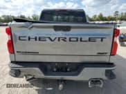 ✅ 2023 Chevrolet Silverado 1500 RST • VIN: 2GCUDEED9P1130064 • Лот: 89519675. Опубликован ранее на Copart с пробегом 26 700 миль. Бесплатный доступ к архиву аукционных продаж из США и подробный отчёт об истории автомобиля на DreamBid. Изображение 6.