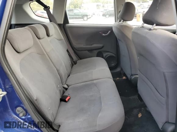 ✅ 2010 Honda Fit • VIN: JHMGE8H23AS027041 • Lot: 82378025. Wystawiony na Copart z przebiegiem 90 560 mil. Bezpłatny archiwum sprzedaży aukcyjnych z USA i szczegółowy raport historii pojazdu na DreamBid. Zdjęcie 10.