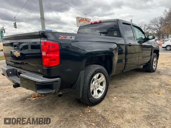 ✅ 2016 Chevrolet Silverado 1500 LT • VIN: 1GCVKREC9GZ113314 • Lot: 93094345. Listed on Copart with 206,215 mi. Free auction sales archive from the USA and detailed vehicle history report at DreamBid. Image 4.