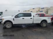 ✅ 2017 Ford F-250 Lariat • VIN: 1FT7W2B63HEF18578 • Lot: 43523629. Listed on IAAI with 162,714 mi. Free auction sales archive from the USA and detailed vehicle history report at DreamBid. Image 15.