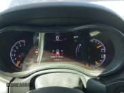 ✅ 2017 Jeep Grand Cherokee Limited • VIN: 1C4RJEBG8HC950113 • Lot: 43571333. Wystawiony na IAAI z przebiegiem 120 936 mil. Bezpłatny archiwum sprzedaży aukcyjnych z USA i szczegółowy raport historii pojazdu na DreamBid. Zdjęcie 7.