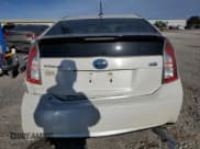 ✅ 2015 Toyota Prius Three • VIN: JTDKN3DU7F1884160 • Lot: 82682975. Wystawiony na Copart z przebiegiem 129 670 mil. Bezpłatny archiwum sprzedaży aukcyjnych z USA i szczegółowy raport historii pojazdu na DreamBid. Zdjęcie 6.