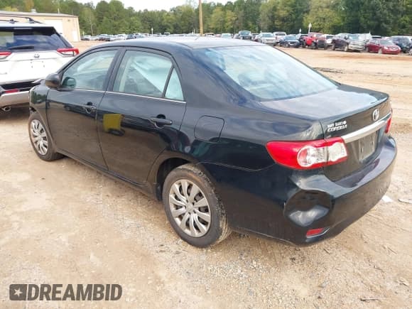 ✅ 2013 Toyota Corolla LE • VIN: 2T1BU4EE4DC015542 • Лот: 43346542. Опубликован ранее на IAAI с пробегом 162 457 миль. Бесплатный доступ к архиву аукционных продаж из США и подробный отчёт об истории автомобиля на DreamBid. Изображение 3.