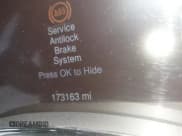 ✅ 2015 Jeep Grand Cherokee Altitude • VIN: 1C4RJFAG4FC855441 • Lot: 41524116. Wystawiony na IAAI z przebiegiem 173 163 mil. Bezpłatny archiwum sprzedaży aukcyjnych z USA i szczegółowy raport historii pojazdu na DreamBid. Zdjęcie 15.