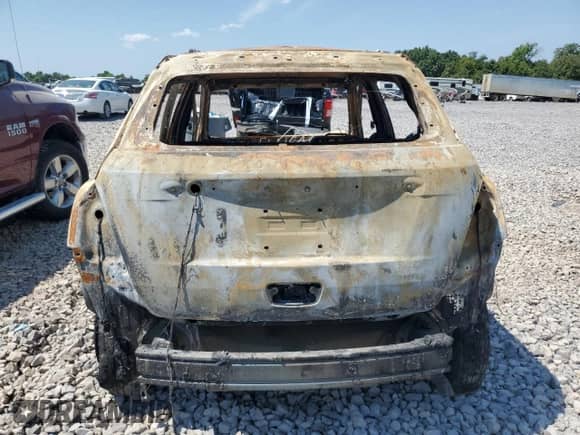 2016 Chevrolet Trax LT с VIN 3GNCJLSBXGL272778, выставлен на аукционе Copart как лот 68914675 с пробегом Не указан миль и На запчасти • Non repairable. История ставок и продаж доступна на DreamBid. Изображение 6.