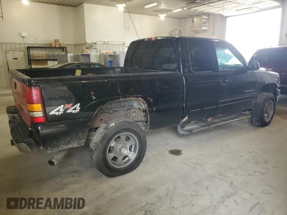 ✅ 2001 Chevrolet Silverado 2500HD LS • VIN: 1GCHK29U21E258040 • Лот: 64043465. Опубликован ранее на Copart с пробегом 259 626 миль. Бесплатный доступ к архиву аукционных продаж из США и подробный отчёт об истории автомобиля на DreamBid. Изображение 3.