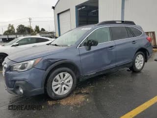 ✅ 2018 Subaru Outback Premium • VIN: 4S4BSAFC8J3263391 • Lot: 86641655. Wystawiony na Copart z przebiegiem 98 441 mil. Bezpłatny archiwum sprzedaży aukcyjnych z USA i szczegółowy raport historii pojazdu na DreamBid. Zdjęcie 1.