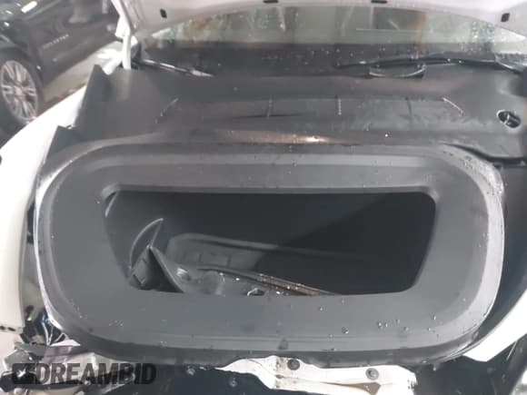 ✅ 2023 Tesla Model Y Long Range • VIN: 7SAYGDEE7PF596216 • Lot: 41557542. Listed on IAAI with 95,065 mi. Free auction sales archive from the USA and detailed vehicle history report at DreamBid. Image 10.