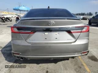 ✅ 2025 Toyota Camry LE • VIN: 4T1DAACK9SU546580 • Лот: 64505405. Опубликован ранее на Copart с пробегом 610 миль. Бесплатный доступ к архиву аукционных продаж из США и подробный отчёт об истории автомобиля на DreamBid. Изображение 6.