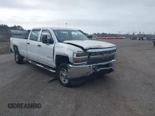 ✅ 2015 Chevrolet Silverado 2500HD Work Truck • VIN: 1GC1CUEG2FF128156 • Lot: 41136730. Wystawiony na IAAI z przebiegiem 221 404 mil. Bezpłatny archiwum sprzedaży aukcyjnych z USA i szczegółowy raport historii pojazdu na DreamBid. Zdjęcie 1.