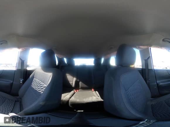 2021 Chevrolet Equinox LT с VIN 3GNAXKEV3ML303662, выставлен на аукционе IAAI как лот 43428036 с пробегом 207 259 миль миль и . История ставок и продаж доступна на DreamBid. Изображение 18.