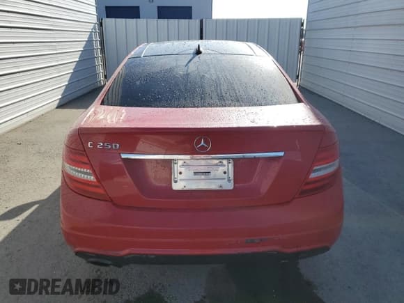 ✅ 2014 Mercedes-Benz C 250 • VIN: WDDGJ4HB0EG203192 • Lot: 80507145. Listed on Copart with 145,830 mi. Free auction sales archive from the USA and detailed vehicle history report at DreamBid. Image 6.
