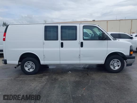 ✅ 2021 Chevrolet Express Cargo • VIN: 1GCWGAFP1M1244868 • Лот: 42964153. Опубликован ранее на IAAI с пробегом 62 764 миль. Бесплатный доступ к архиву аукционных продаж из США и подробный отчёт об истории автомобиля на DreamBid. Изображение 13.