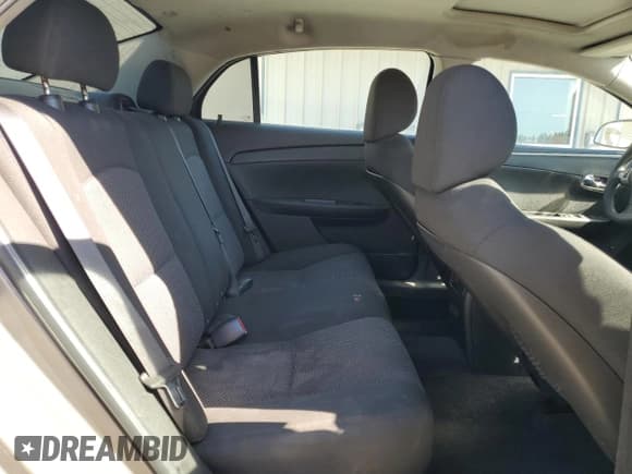 ✅ 2010 Chevrolet Malibu 1LT • VIN: 1G1ZC5E08AF174474 • Lot: 87068385. Wystawiony na Copart z przebiegiem 233 073 mil. Bezpłatny archiwum sprzedaży aukcyjnych z USA i szczegółowy raport historii pojazdu na DreamBid. Zdjęcie 10.