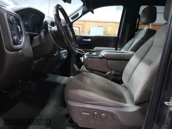 2021 Chevrolet Silverado 1500 LT z VIN 1GCUYDED0MZ212590, wystawiony jako Copart lot #55691795 z przebiegiem 129 242 mil mil oraz Czysty tytuł • Clean title. Historia ofert i sprzedaży dostępna na DreamBid. Obrazek 7.
