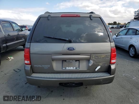 ✅ 2004 Ford Explorer XLT • VIN: 1FMZU73E54UC06615 • Lot: 71686384. Wystawiony na Copart z przebiegiem 158 941 mil. Bezpłatny archiwum sprzedaży aukcyjnych z USA i szczegółowy raport historii pojazdu na DreamBid. Zdjęcie 6.