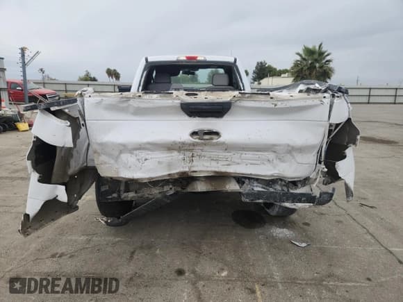 ✅ 2018 Ford F-150 XL • VIN: 1FTMF1CB2JKC54933 • Lot: 86312895. Listed on Copart with 230,041 mi. Free auction sales archive from the USA and detailed vehicle history report at DreamBid. Image 6.