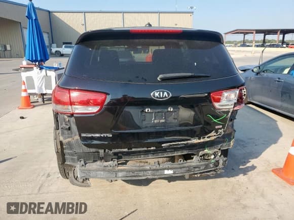 ✅ 2017 Kia Sorento LX • VIN: 5XYPG4A38HG244365 • Лот: 80901865. Опубликован ранее на Copart с пробегом 159 506 миль. Бесплатный доступ к архиву аукционных продаж из США и подробный отчёт об истории автомобиля на DreamBid. Изображение 6.