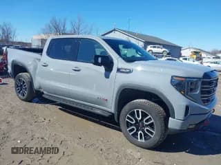 ✅ 2025 GMC Sierra 1500 AT4 • VIN: 3GTUUEELXSG138620 • Лот: 41805574. Опубликован ранее на IAAI с пробегом 13 056 миль. Бесплатный доступ к архиву аукционных продаж из США и подробный отчёт об истории автомобиля на DreamBid. Изображение 1.