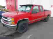 1995 Chevrolet Silverado 1500 z VIN 1GCEK19KXSE149077, wystawiony jako IAAI lot #43593632 z przebiegiem 193 001 mil mil oraz . Historia ofert i sprzedaży dostępna na DreamBid. Obrazek 2.