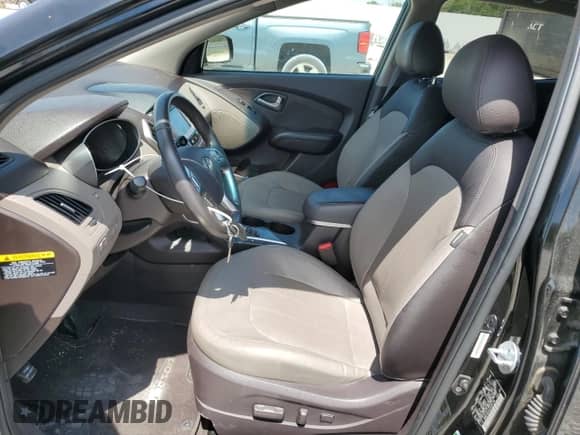 2012 Hyundai Tucson GLS z VIN KM8JU3AC5CU343138, wystawiony jako Copart lot #68009914 z przebiegiem 65 276 mil mil oraz Szkoda całkowita • Salvage title. Historia ofert i sprzedaży dostępna na DreamBid. Obrazek 7.