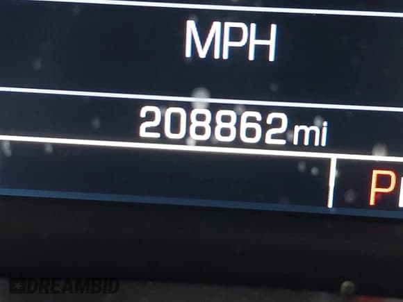 ✅ 2014 Chevrolet Silverado 1500 LT • VIN: 1GCRCREC6EZ134763 • Lot: 43318462. Wystawiony na IAAI z przebiegiem 208 862 mil. Bezpłatny archiwum sprzedaży aukcyjnych z USA i szczegółowy raport historii pojazdu na DreamBid. Zdjęcie 15.