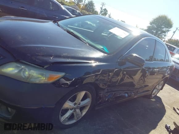 ✅ 2011 Toyota Camry LE • VIN: 4T1BF3EK5BU222110 • Лот: 43586640. Опубликован ранее на IAAI с пробегом 184 949 миль. Бесплатный доступ к архиву аукционных продаж из США и подробный отчёт об истории автомобиля на DreamBid. Изображение 14.