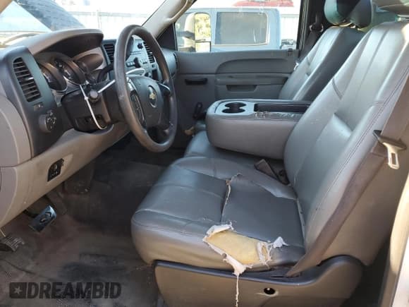 ✅ 2014 Chevrolet Silverado 2500HD Work Truck • VIN: 1GB0CVCG7EF163198 • Lot: 60953344. Listed on Copart with 239,433 mi. Free auction sales archive from the USA and detailed vehicle history report at DreamBid. Image 7.