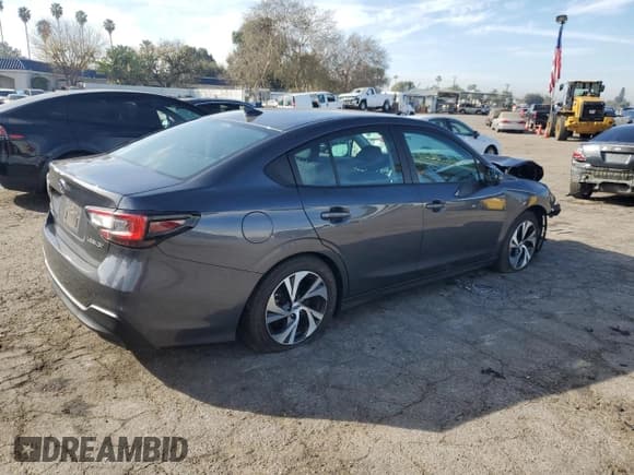 ✅ 2023 Subaru Legacy Premium • VIN: 4S3BWAD63P3009540 • Лот: 43656315. Опубликован ранее на Copart с пробегом 25 213 миль. Бесплатный доступ к архиву аукционных продаж из США и подробный отчёт об истории автомобиля на DreamBid. Изображение 3.