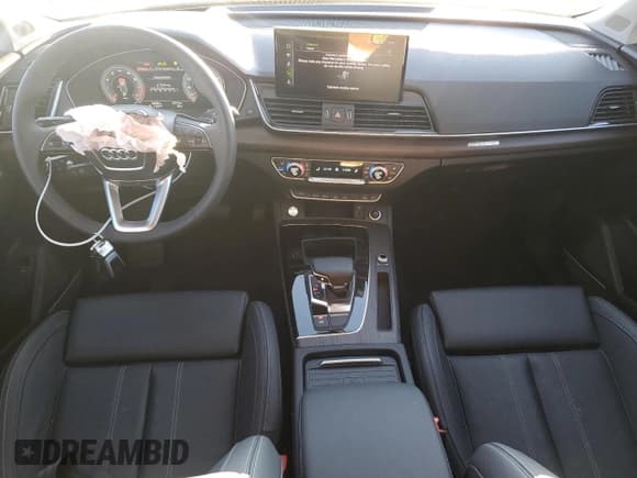 ✅ 2023 Audi Q5 S line Prestige • VIN: WA1FAAFYXP2194734 • Lot: 71565895. Wystawiony na Copart z przebiegiem 8 408 mil. Bezpłatny archiwum sprzedaży aukcyjnych z USA i szczegółowy raport historii pojazdu na DreamBid. Zdjęcie 8.