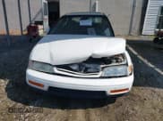 ✅ 1994 Honda Accord EX • VIN: 1HGCD5656RA085372 • Lot: 40337421. Listed on IAAI with 99,800 mi. Free auction sales archive from the USA and detailed vehicle history report at DreamBid. Image 13.