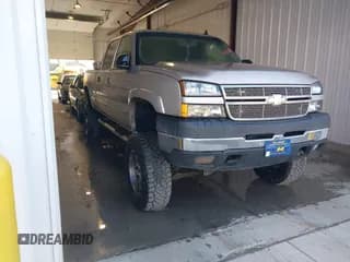 ✅ 2007 Chevrolet Silverado 2500HD LT1 • VIN: 1GCHK23D47F147632 • Lot: 43542171. Wystawiony na IAAI z przebiegiem 405 747 mil. Bezpłatny archiwum sprzedaży aukcyjnych z USA i szczegółowy raport historii pojazdu na DreamBid. Zdjęcie 1.