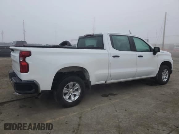 ✅ 2022 Chevrolet Silverado 1500 Work Truck • VIN: 1GCPAAEK2NZ529013 • Lot: 43654455. Wystawiony na Copart z przebiegiem 22 609 mil. Bezpłatny archiwum sprzedaży aukcyjnych z USA i szczegółowy raport historii pojazdu na DreamBid. Zdjęcie 3.