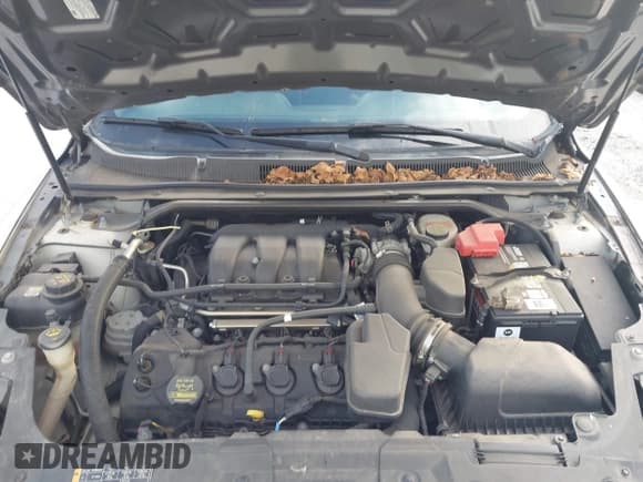 ✅ 2013 Ford Police Interceptor • VIN: 1FAHP2M8XDG126749 • Lot: 43332080. Wystawiony na IAAI z przebiegiem 131 600 mil. Bezpłatny archiwum sprzedaży aukcyjnych z USA i szczegółowy raport historii pojazdu na DreamBid. Zdjęcie 10.