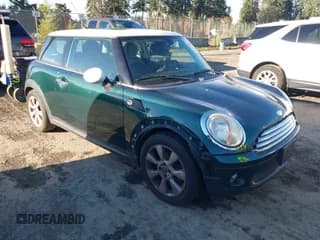 ✅ 2007 MINI Hardtop • VIN: WMWMF33547TT51296 • Лот: 43817263. Опубликован ранее на IAAI с пробегом 93 837 миль. Бесплатный доступ к архиву аукционных продаж из США и подробный отчёт об истории автомобиля на DreamBid. Изображение 1.